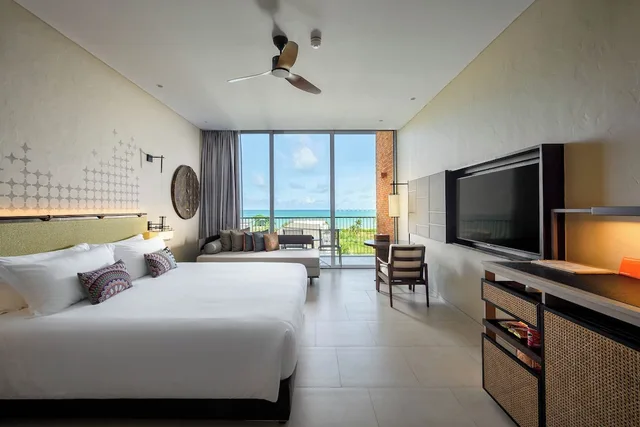 غرفة ديلوكس بسرير كينج بإطلالة على البحر، Pullman Khao Lak Resort 2/4