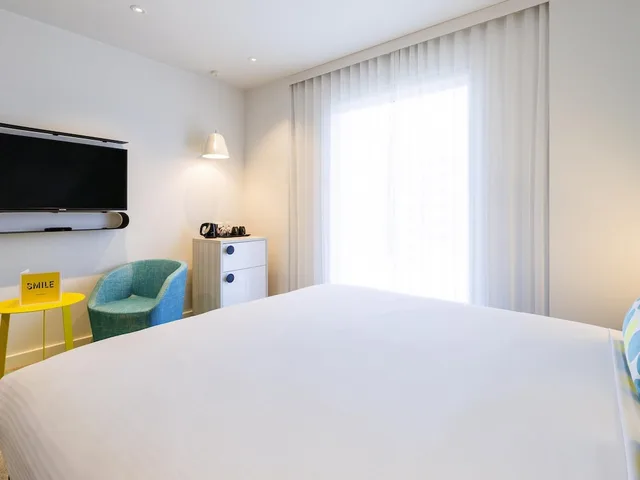 غرفة سوبيريور بسرير كينج بإطلالة على المدينة، Ibis Styles East Perth 1/6