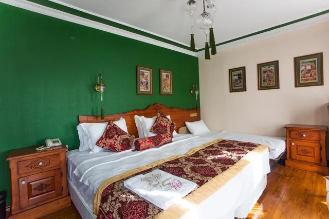 غرفة ثلاثية بسرير مزدوج وسرير فردي، Garden House Istanbul 1/8