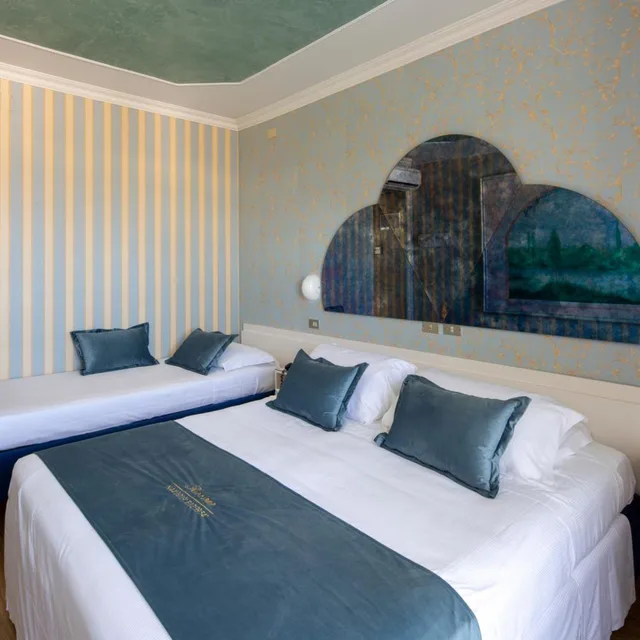 غرفة رباعية بإطلالة على البحر، Des Nations Sul Mare Hotel 1/10