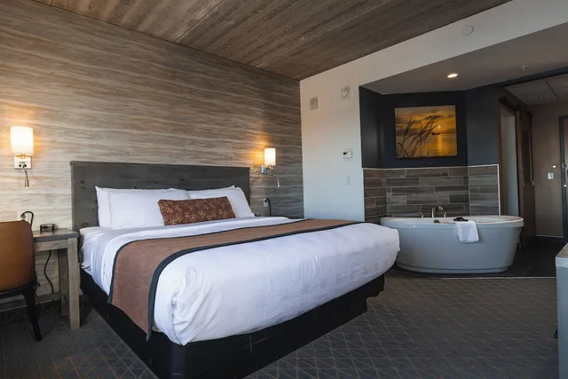 Mini, Suite, King Bed, Pet Friendly، Pier B Resort 2/2