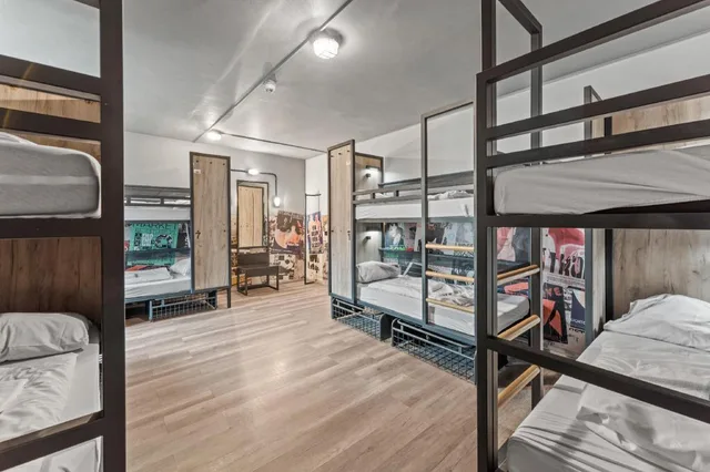 Private, 8 Beds, 4 Bunk Beds، a&o Berlin Mitte 1/2