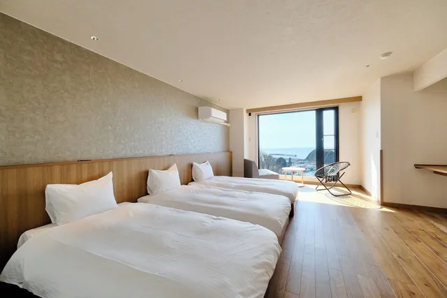 غرفة أساسية ثلاثية بثلاثة أسرّة، Shiretoko Yuhi No Ataruie Onsen Hostel 1/3