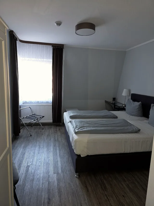 Basic, Twin Beds, Lieth Hotel Grünreich 2/10