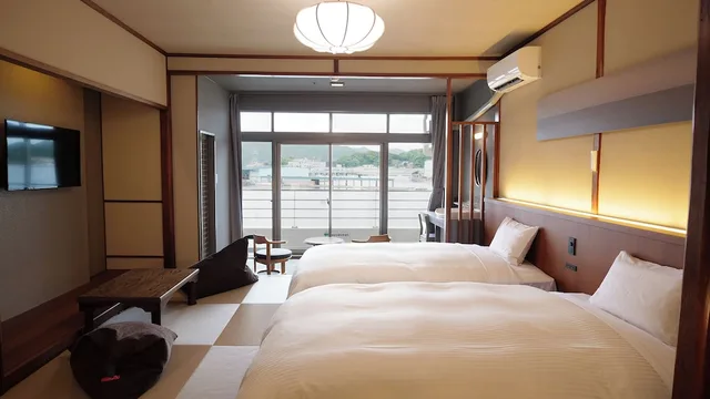 غرفة يابانية قياسية بسريرين منفصلين بحمام مشترك، Yukai Resort Premium Koshinoyu 1/1
