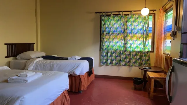 Standard, Twin Beds, with Fan، Golden Triangle Palace 2/4