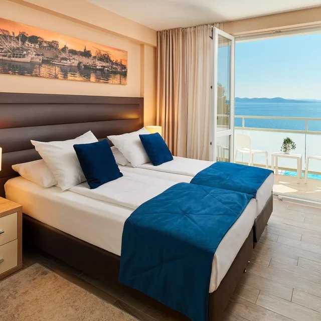 غرفة سوبيريور بسرير مزدوج أو سريرين منفصلين بإطلالة على البحر، Hotel Pinija 1/8