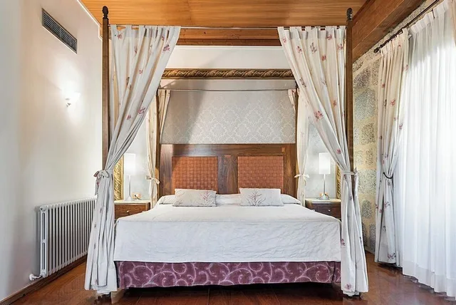 جناح جونيور بسرير مزدوج بحوض استحمام، Eurostars Monumento Monasterio De San Clodio Hotel & Spa 2/4