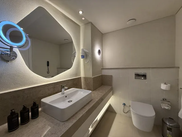 غرفة سوبيريور بسريرين منفصلين بإطلالة على المسبح، Naama Bay Promenade Beach Resort 2/2