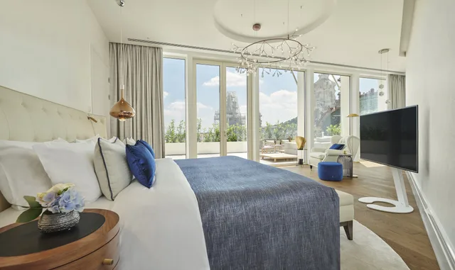 Premium, King Bed, Parisi Udvar Budapest-Unbound Collection By Hyatt 4/10