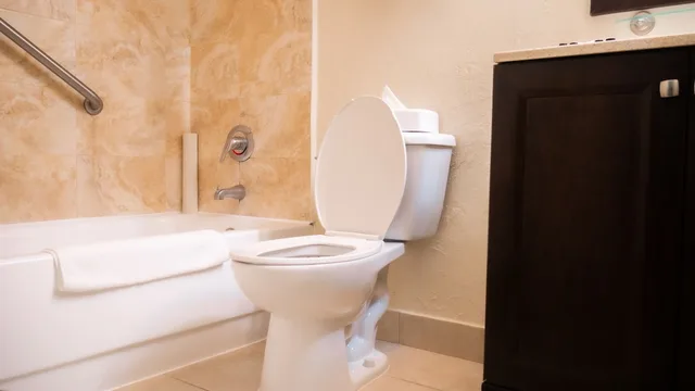 Deluxe, 2 Queen Beds, Partial View, Kitchenette، Ramada Plaza by Wyndham Marco Polo Beach Resort 7/7