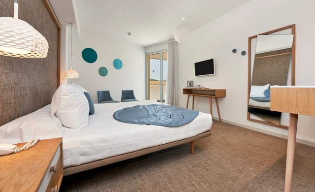 Room, Single, Double Bed, Lateral Side Sea View, Balcony، Mar Azul Hotel - Adults Only 2/4