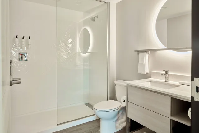 جناح بسرير كينج بغرفة نوم واحدة مع أريكة لذوي الإعاقة، TownePlace Suites Chattanooga South/East Ridge 3/4
