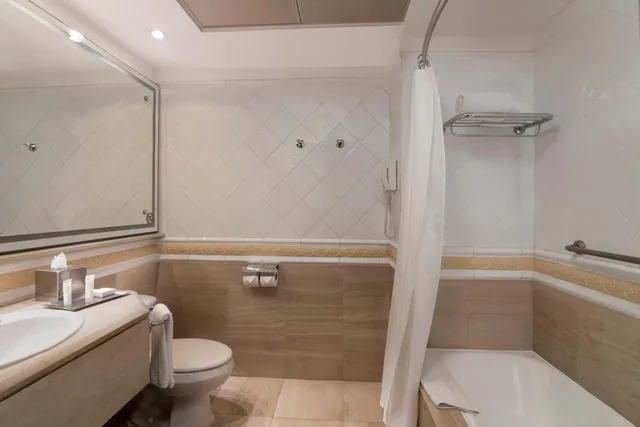 Room, Queen Bed, Ocean View, Catalonia Santo Domingo 4/4