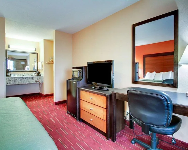 Room, King Bed, Quality Inn Richland - Jackson South 5/8