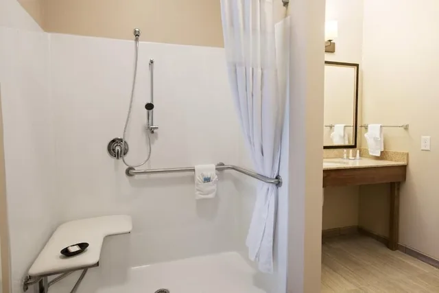 Room, King Bed, Accessible, Baymont by Wyndham Odessa 5/5