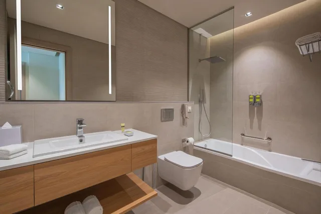 1 Bedroom, Apartment, King Bed, Creek View, Sofa، Element Al Jaddaf, Dubai 6/8