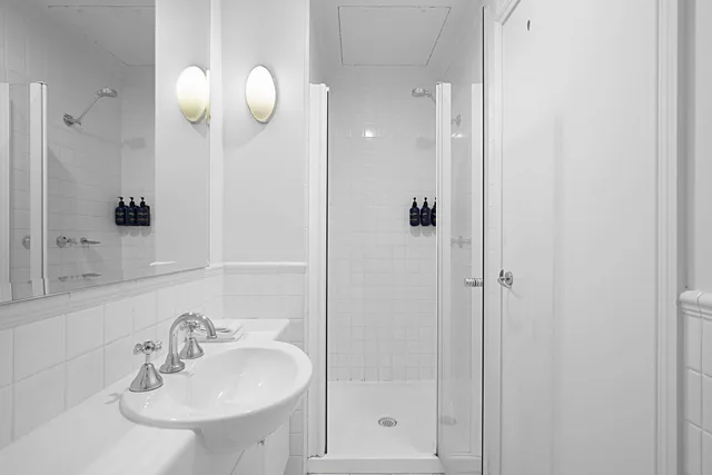 شقة بسرير كوين، Comfort Apartments Melbourne Central 6/10