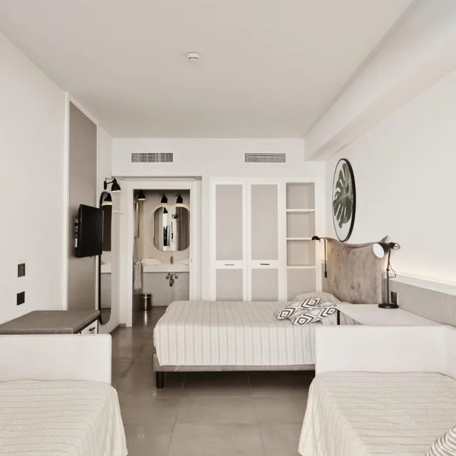 غرفة سوبيريور رباعية، Mangia's Himera Resort 2/7