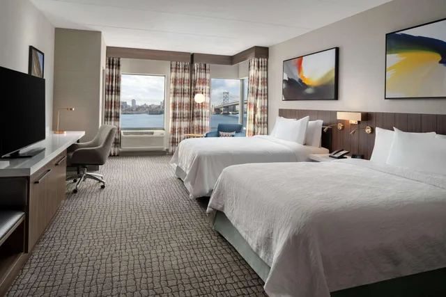 غرفة بسريرين كوين بإطلالة على النهر لذوي الإعاقة، Hilton Garden Inn Camden Waterfront Philadelphia 2/2
