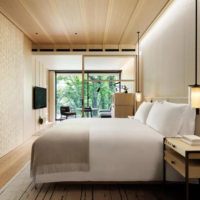 غرفة بسرير كينج بشرفة، The Ritz-Carlton, Nikko 1/2