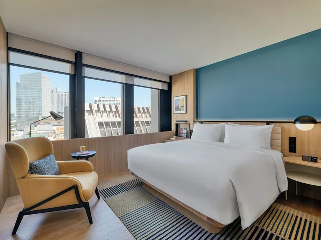 جناح بسرير فردي بغرفة نوم واحدة، voco Bangkok Surawong by IHG 2/6
