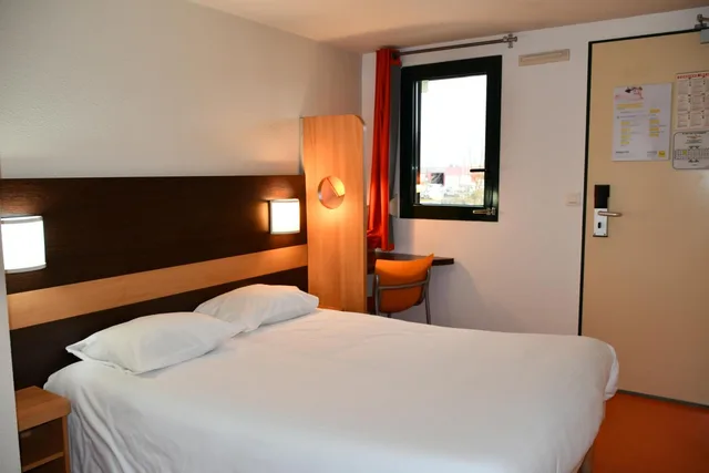 غرفة بسرير مزدوج، Hotel Premiere Classe Nevers - Varennes Vauzelles 5/7