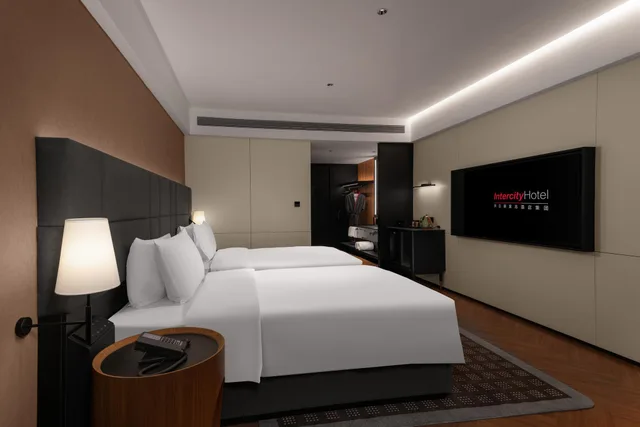 Superior, 2 Double Beds, IntercityHotel Guangzhou South Station 2/2