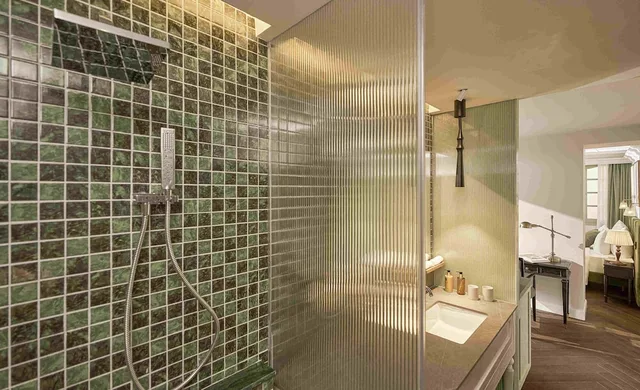 غرفة بريميير بسرير كينج بإطلالة على الحديقة، President Maison Signature by M Village, a brand of Modern Village Lifestyle 4/6