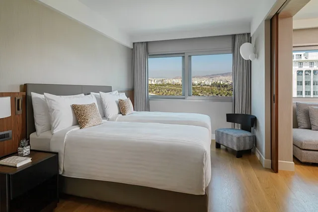 Suite, Twin Beds, Park View, Corner, Metropolitan 2/3