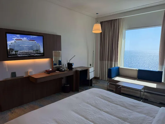 غرفة سوبيريور بسرير مزدوج بإطلالة على البحر، نوفوتيل جازان(Novotel Jazan Hotel) 9/10