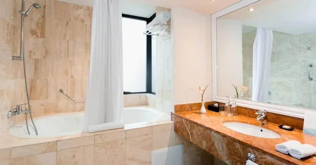 The Level, Junior Suite, Executive، Melia Lima 2/3