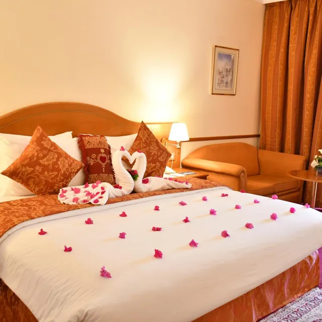 غرفة قياسية بسرير مزدوج أو سريرين منفصلين بإطلالة على الفناء، Golden Tulip Nizwa Hotel 9/10
