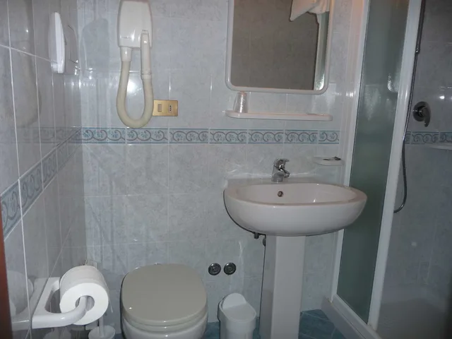 غرفة ثلاثية، Tivoli 5/6