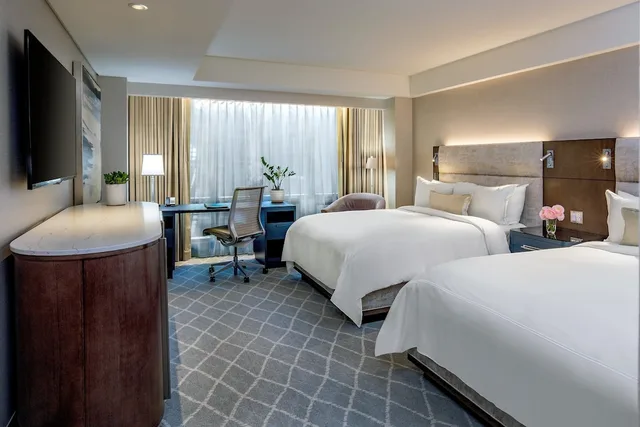 غرفة كلوب بسريرين كوين، INTERCONTINENTAL BOSTON 2/4