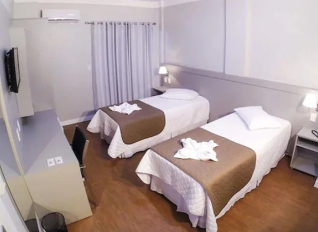 غرفة ديلوكس بسريرين منفصلين، Seville Park Hotel 1/1