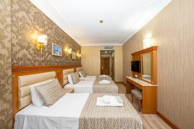 غرفة ثلاثية، Dalan Hotel 1/4