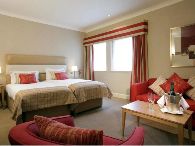 جناح بسرير كوين، Donnington Valley Hotel and Spa 1/1