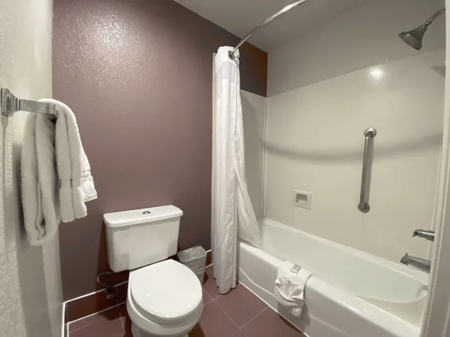 غرفة قياسية بسريرين كوين، SureStay Plus Hotel by Best Western San Jose Central City 4/7
