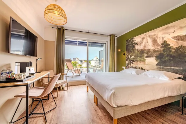 غرفة سوبيريور بسرير كوين، Hotel the Originals Roscoff Armen Le Triton 1/10