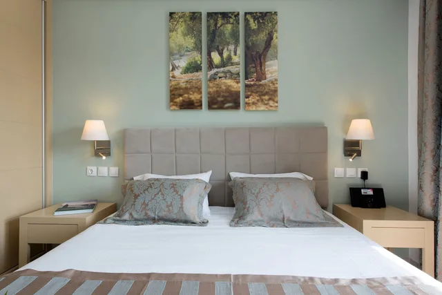 غرفة بسريرين منفصلين بإطلالة على الحديقة، Melina Bay Boutique Hotel 1/8