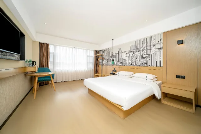 غرفة بزنس بسرير كينج وسرير كوين، City Comfort Inn (Dali Railway Station) 1/2