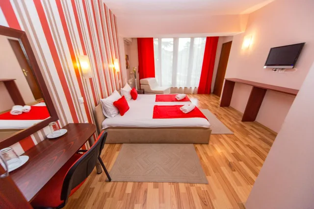 غرفة كومفورت بسرير مزدوج بشرفة، Hotel Pine 9/10