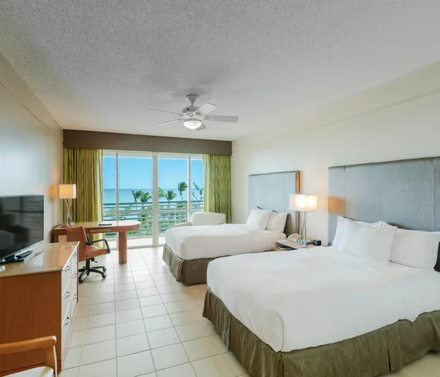 Deluxe, 2 Double Beds, Ocean Front، Hilton Ponce Golf & Casino Resort 1/4