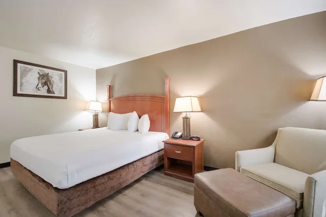 جناح بسرير كينج، Comancheria Hotel & Convention Center 1/5