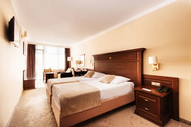 غرفة بسرير مزدوج بإطلالة على البحر، Grand Hotel Neum 2/3