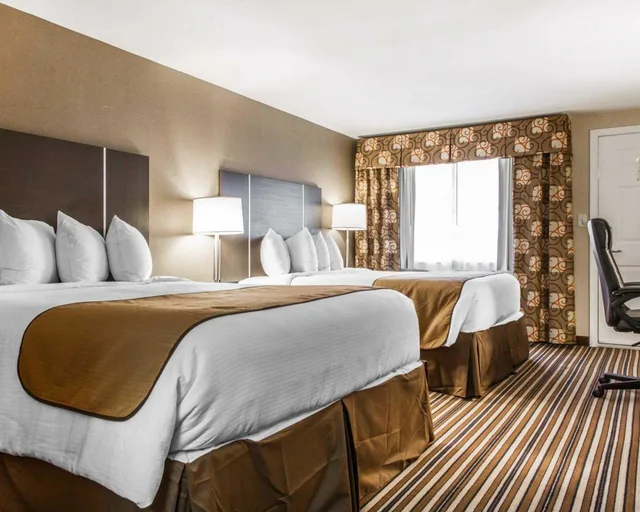 Standard, 2 Queen Beds, Quality Inn & Suites South Portland, ME 8/10