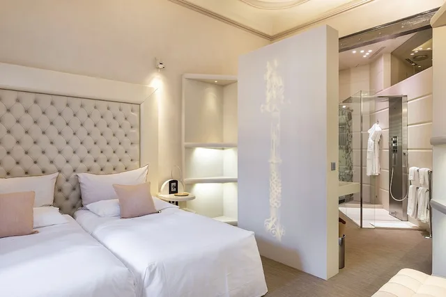 Royal, Design, Suite, King and Twin Beds، El Palauet Royal Suites 3/10
