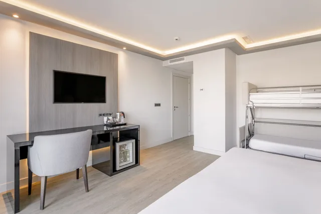 Grand, Double Bed, Melia Alicante 9/10