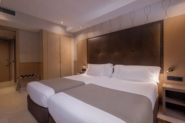 غرفة بسرير مزدوج، Gran Hotel Barcino 5/10